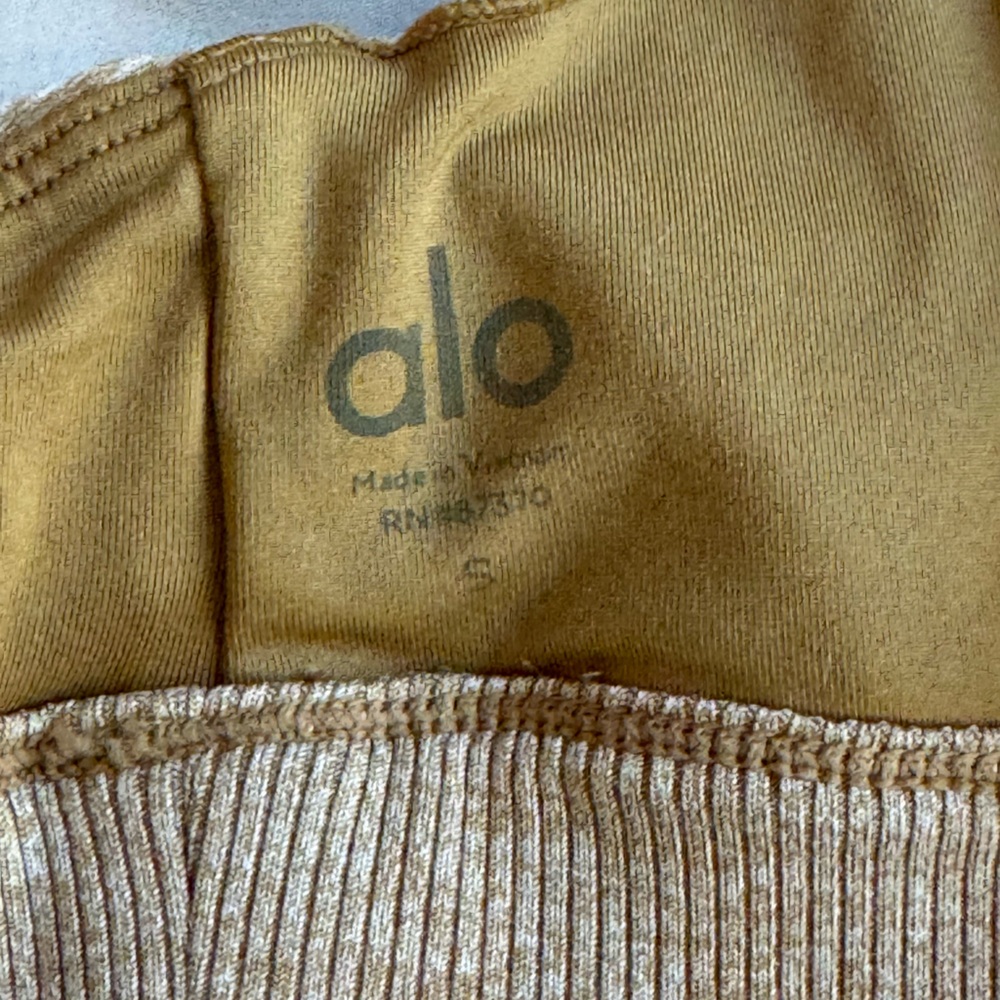 ALO Yoga Heathered Tan Sports Bra - Picture 3 of 3